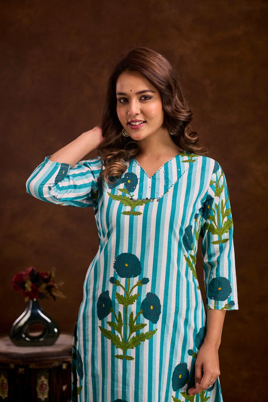 Savannah paled turquoise straight cut suits