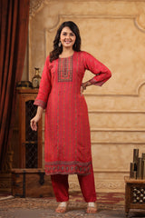 Ruhi Apple red straight cut pants