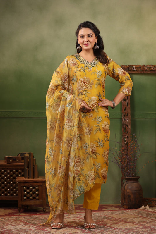 Rangat Dandelion organza yellow straight cut kurta